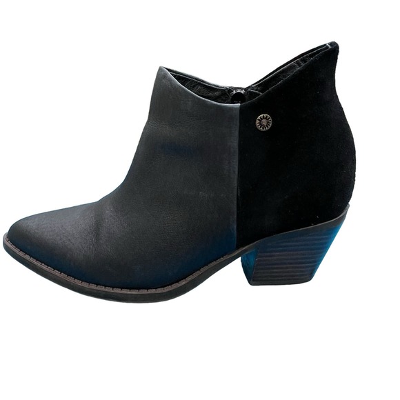 Yellow Box “Dannika” Women’s Black Leather Ankle Boots 9M EUC - Picture 3 of 13